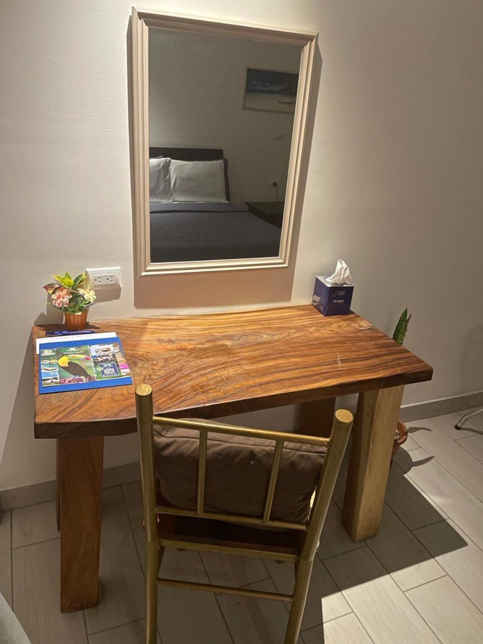 Lop Inn San Jose Aeropuerto - Costa Rica Ciudad Cariari Dış mekan fotoğraf